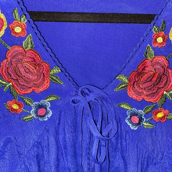 Forever 21 Floral Embroidered Shirt - Picture 7 of 7